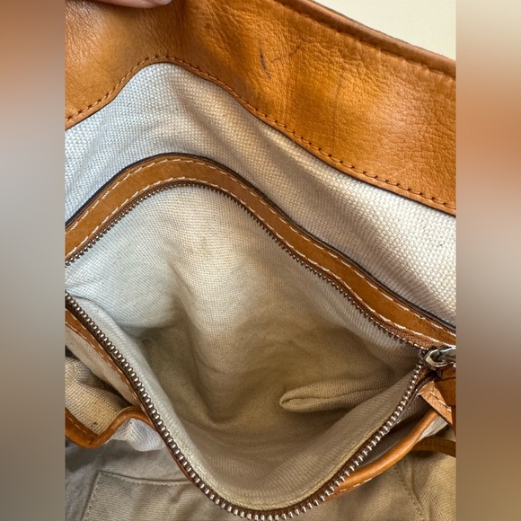 Michael Kors shoulder bag. - Picture 5 of 13